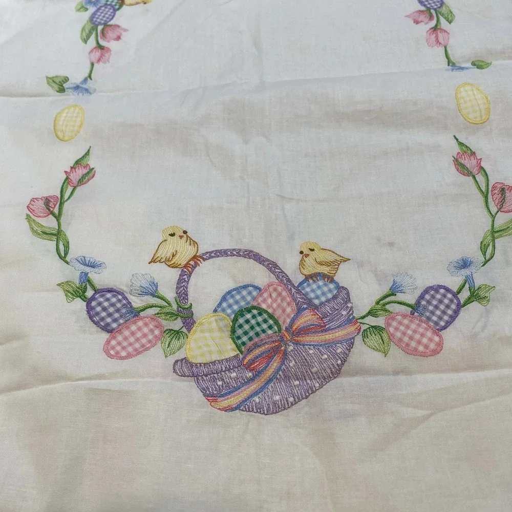 Vintage Easter Embroidered Appliqued Tablecloth Rectangular 102x62